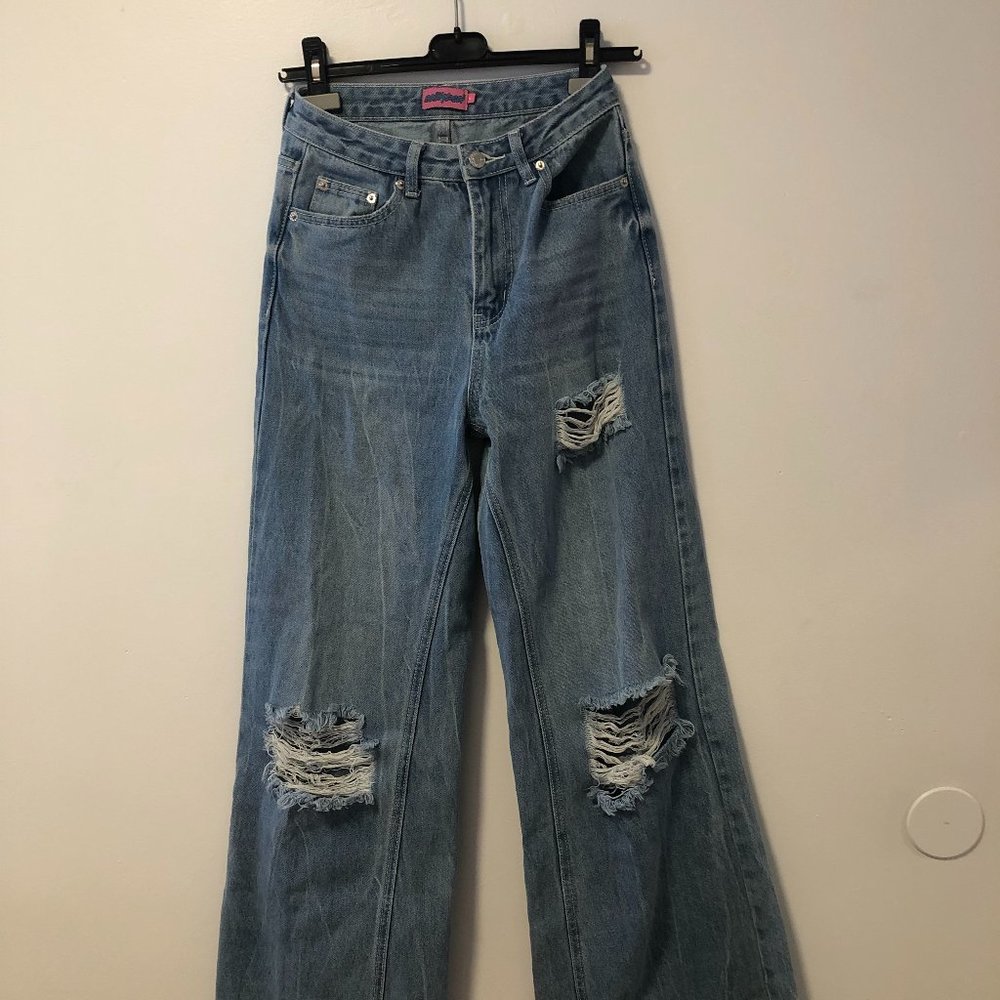 Ripped Wide Leg Jeans